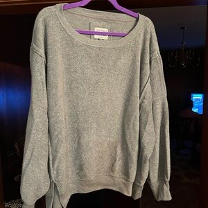 American Eagle Outfitters Women's Gray Crewneck Sweatshirt